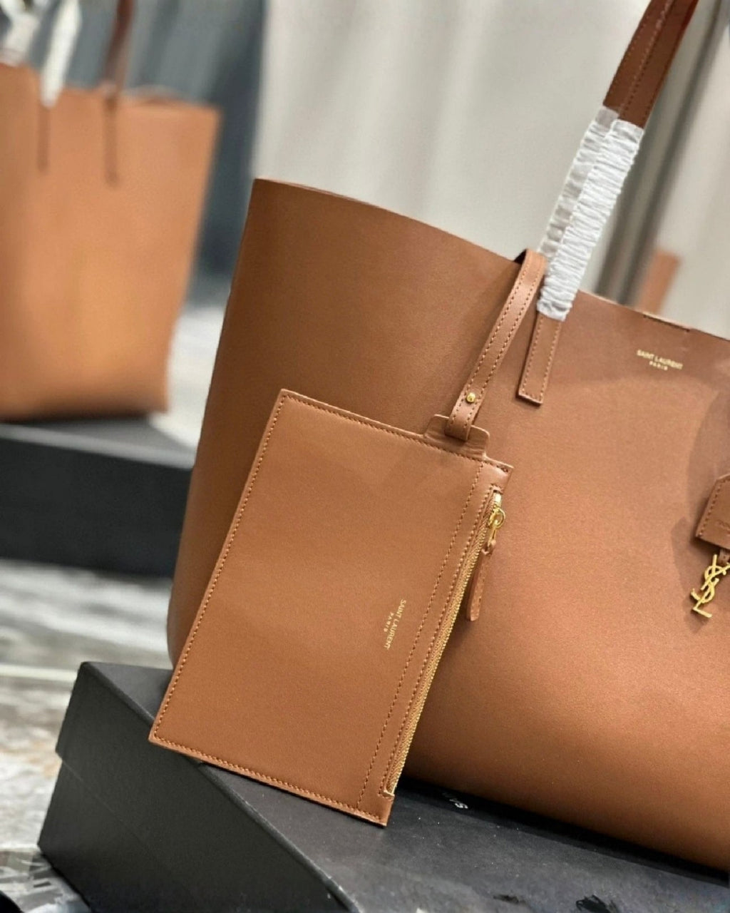 YSL East/West Shopping Tote 47cm A+