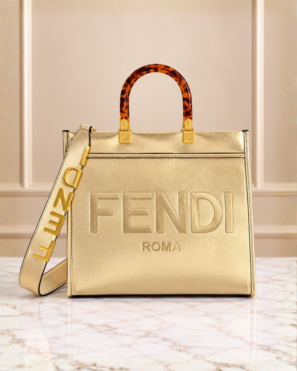 FENDI Peekaboo Tote 38cm