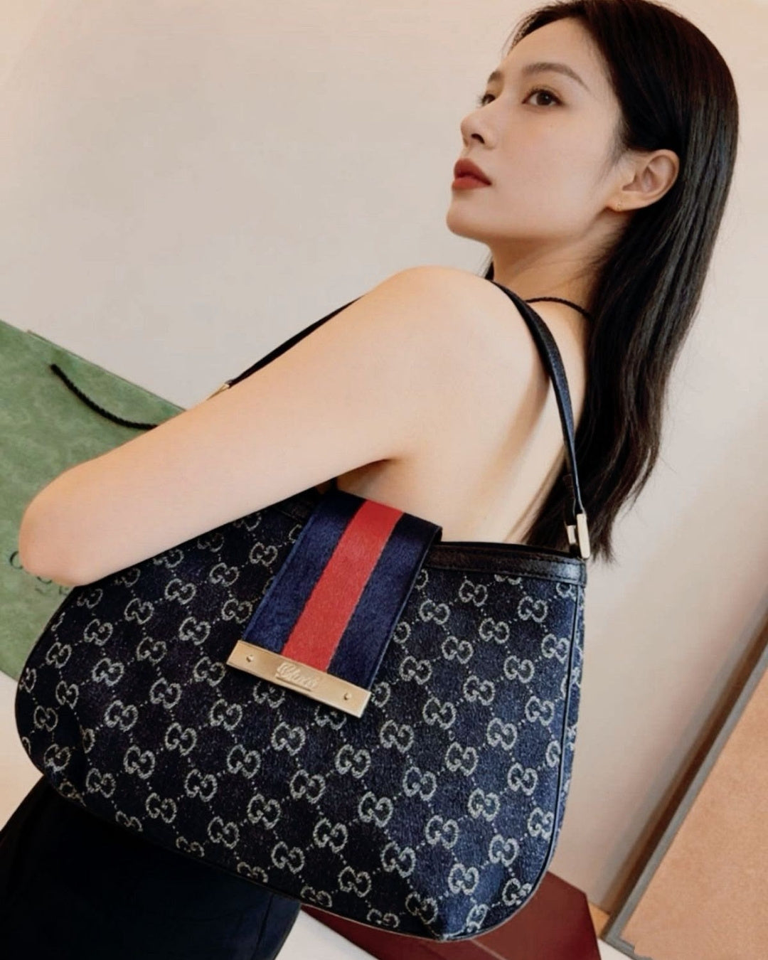 Gucci GG Hobo Shoulder Bag 33cm
