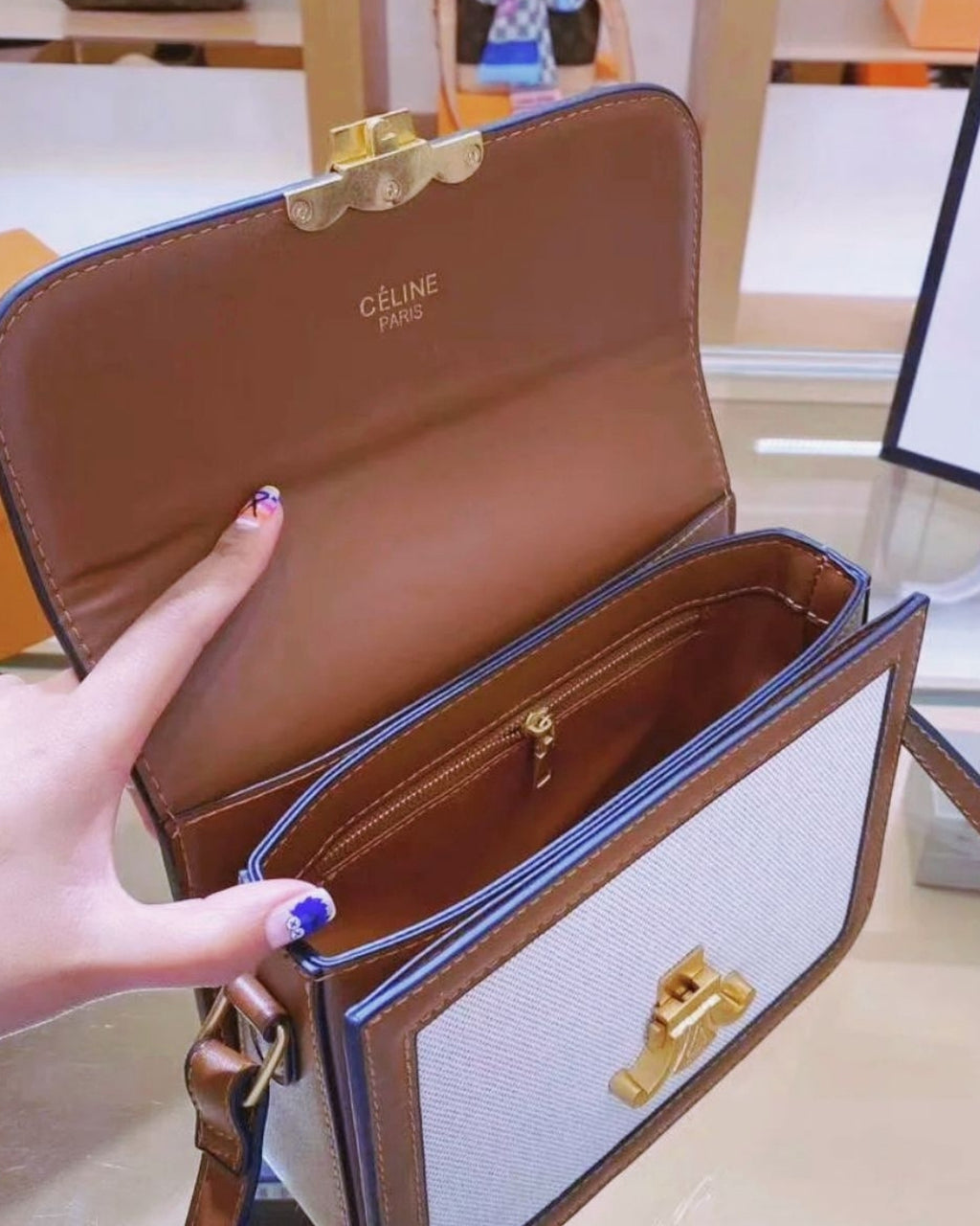 CELINE Triomphe Shoulder Bag 22cm