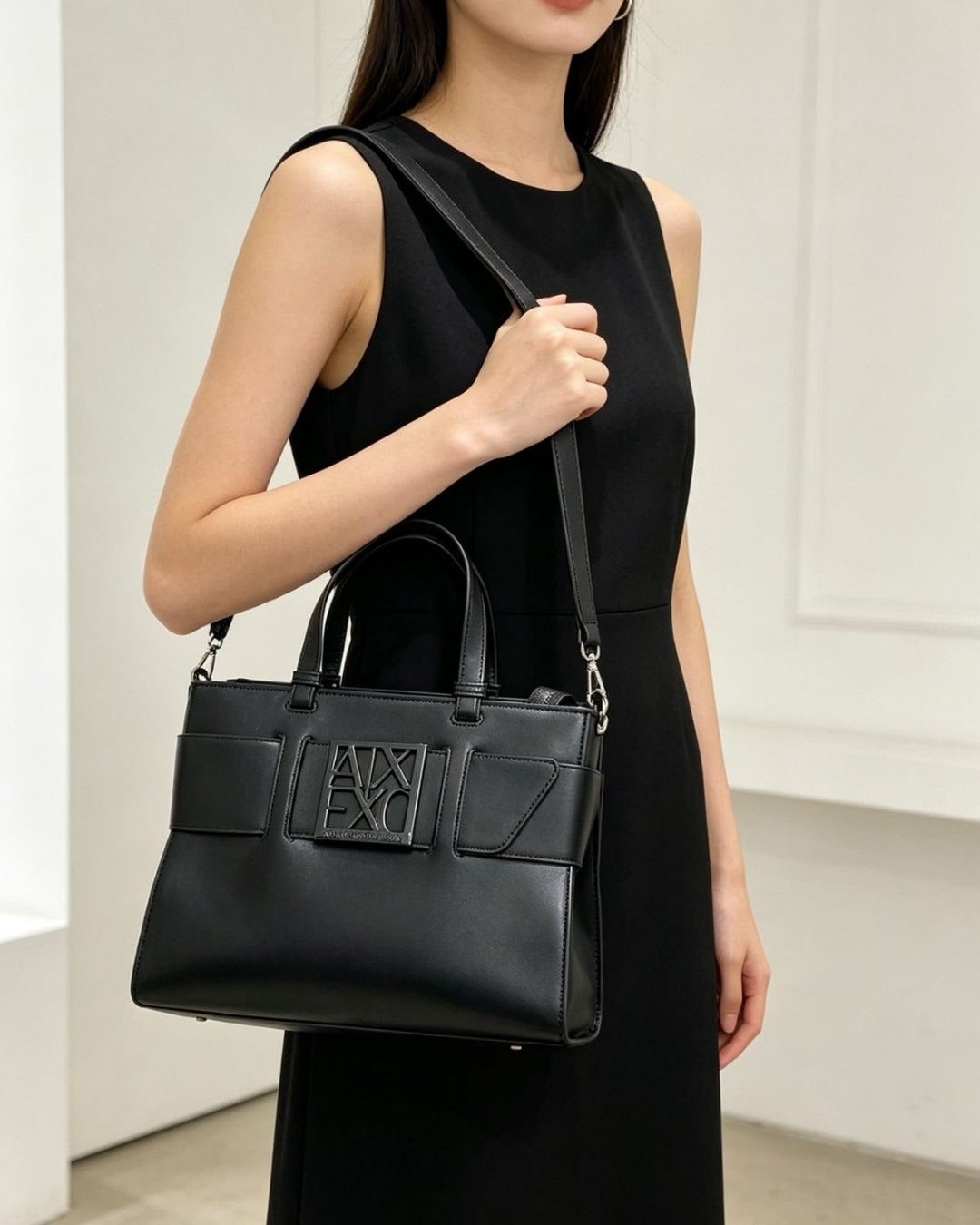 Armani Exchange Structured Tote Bag 32cm A+
