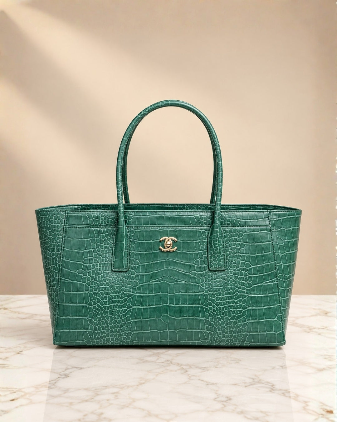 CHANEL Executive Tote 35 cm A+