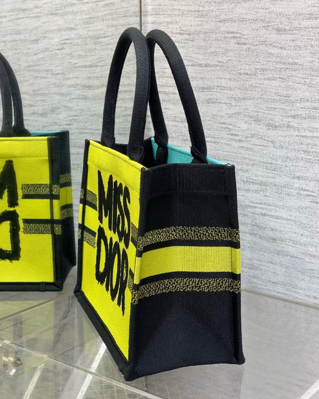 MISS DIOR Book Tote Small 26cm