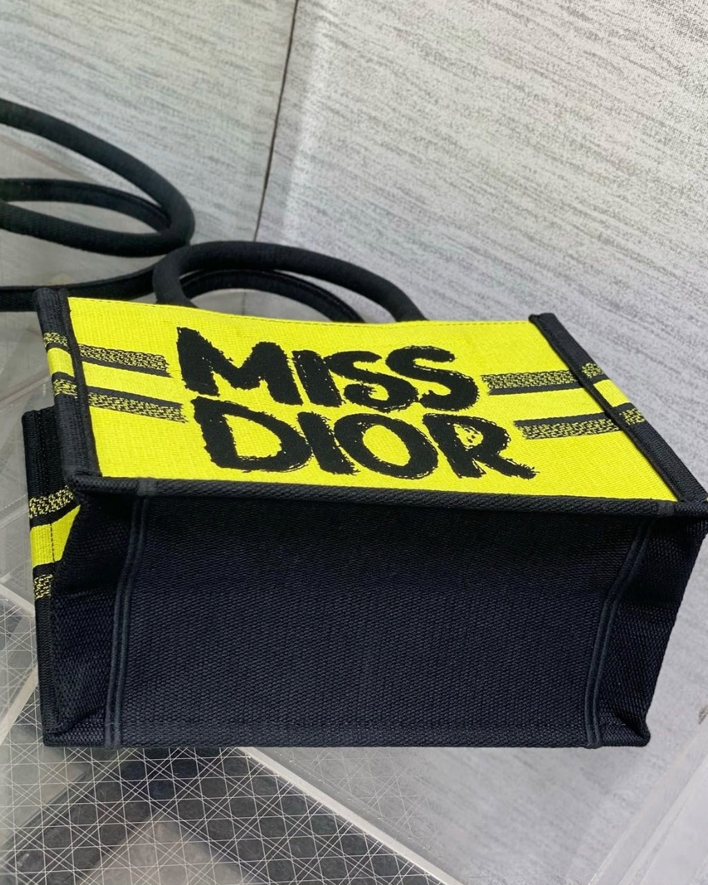 MISS DIOR Book Tote Small 26cm