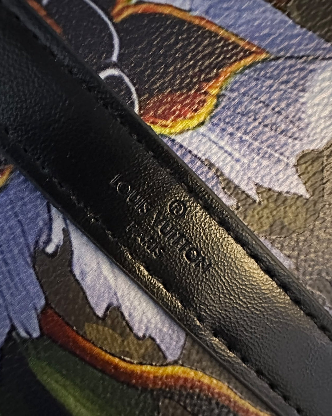 LV Travelling Bag 45 cm Master