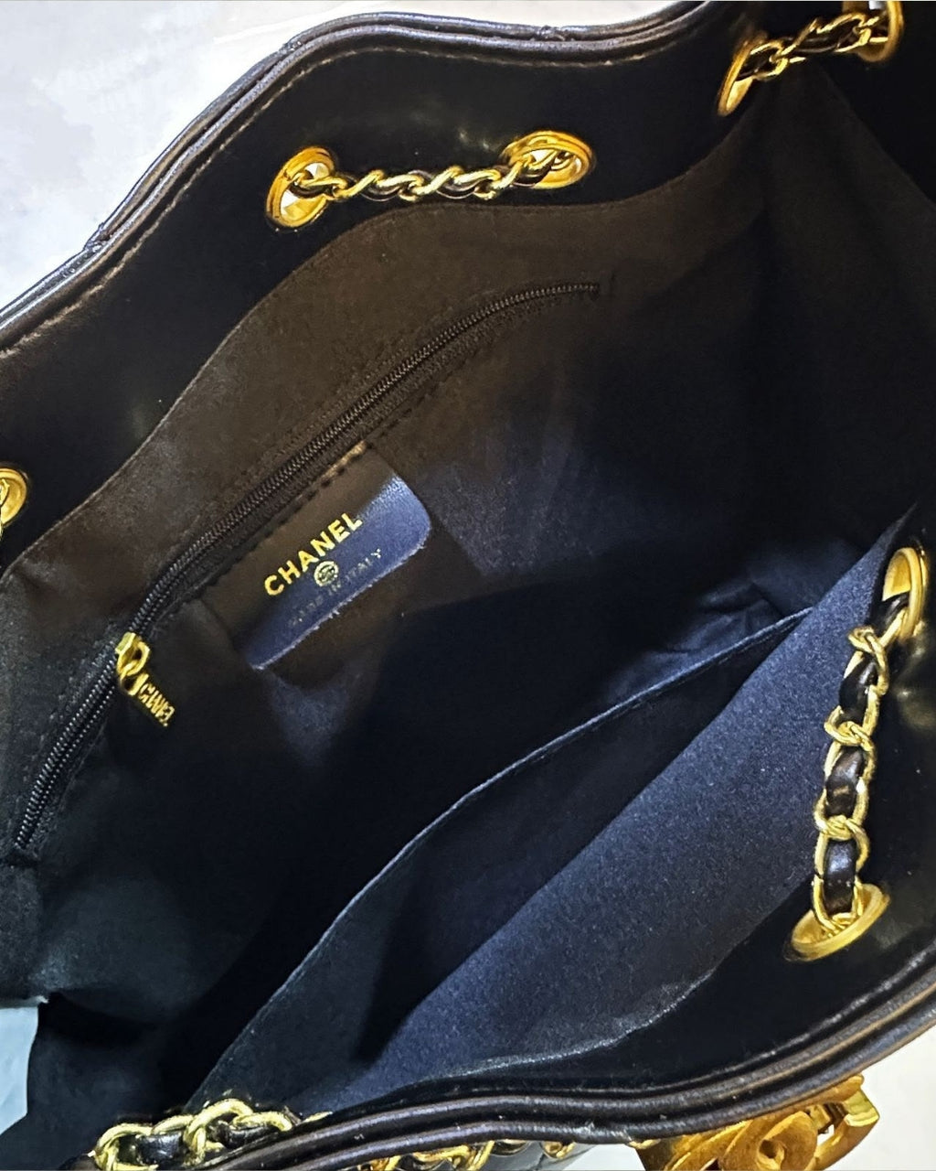 CHANEL 25 Bag Large Grainy Surface 30cm