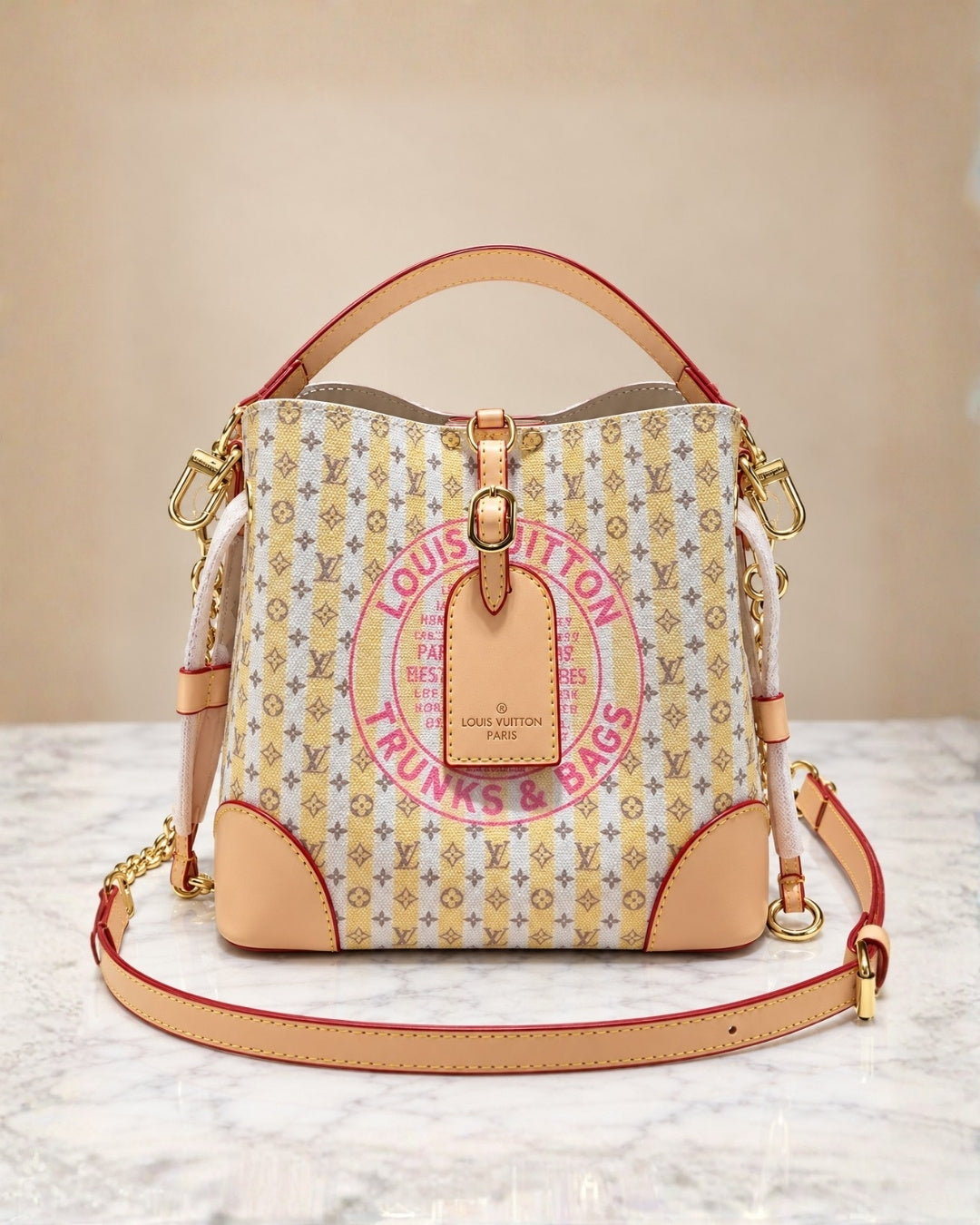 LV  Petite Bucket Bag 22cm