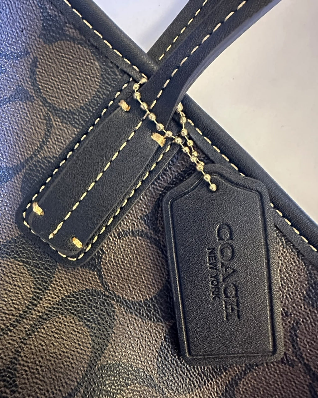 COACH Horse & Carriage Tote 43cm
