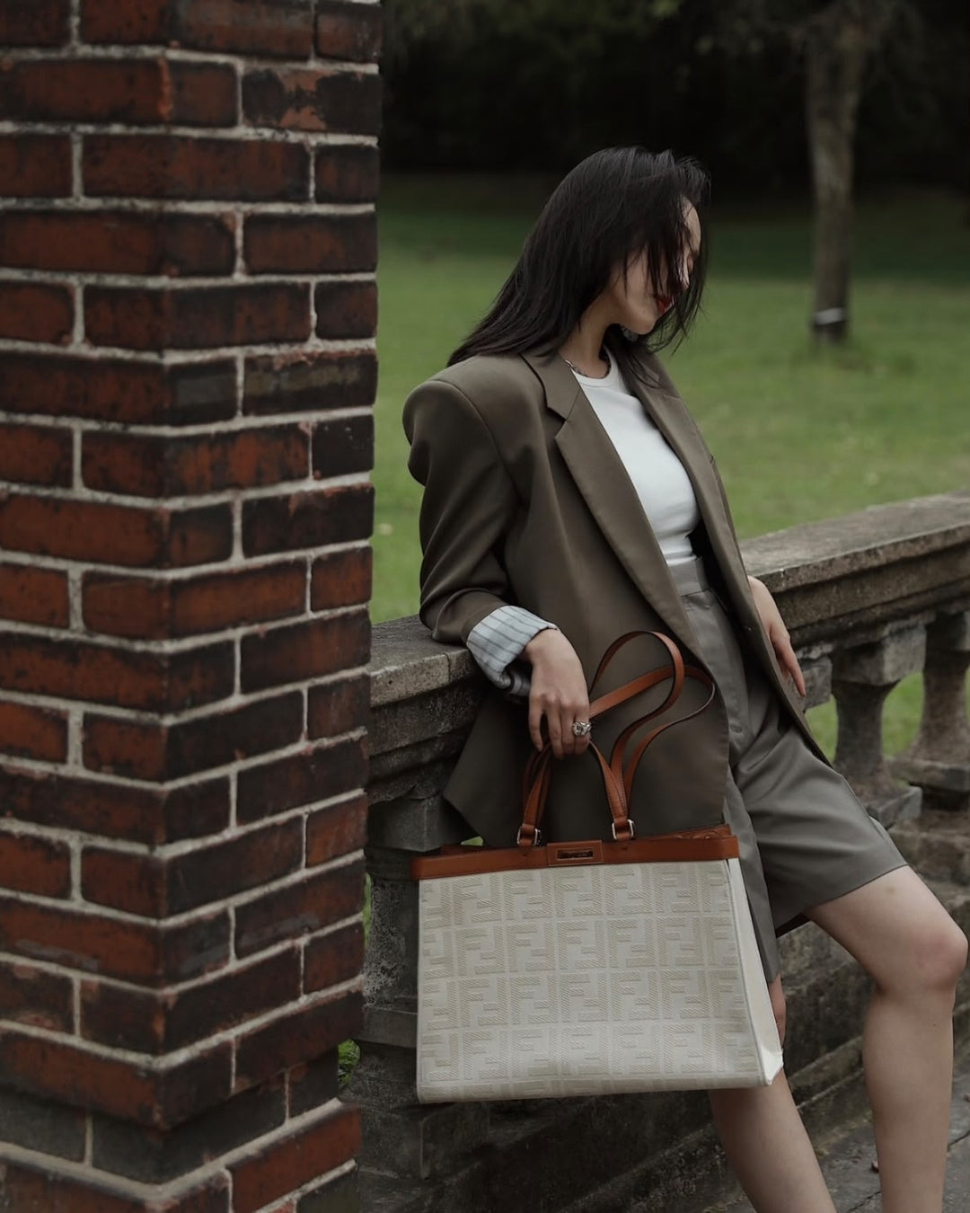 Fendi Peekaboo Tote 42Cm A+
