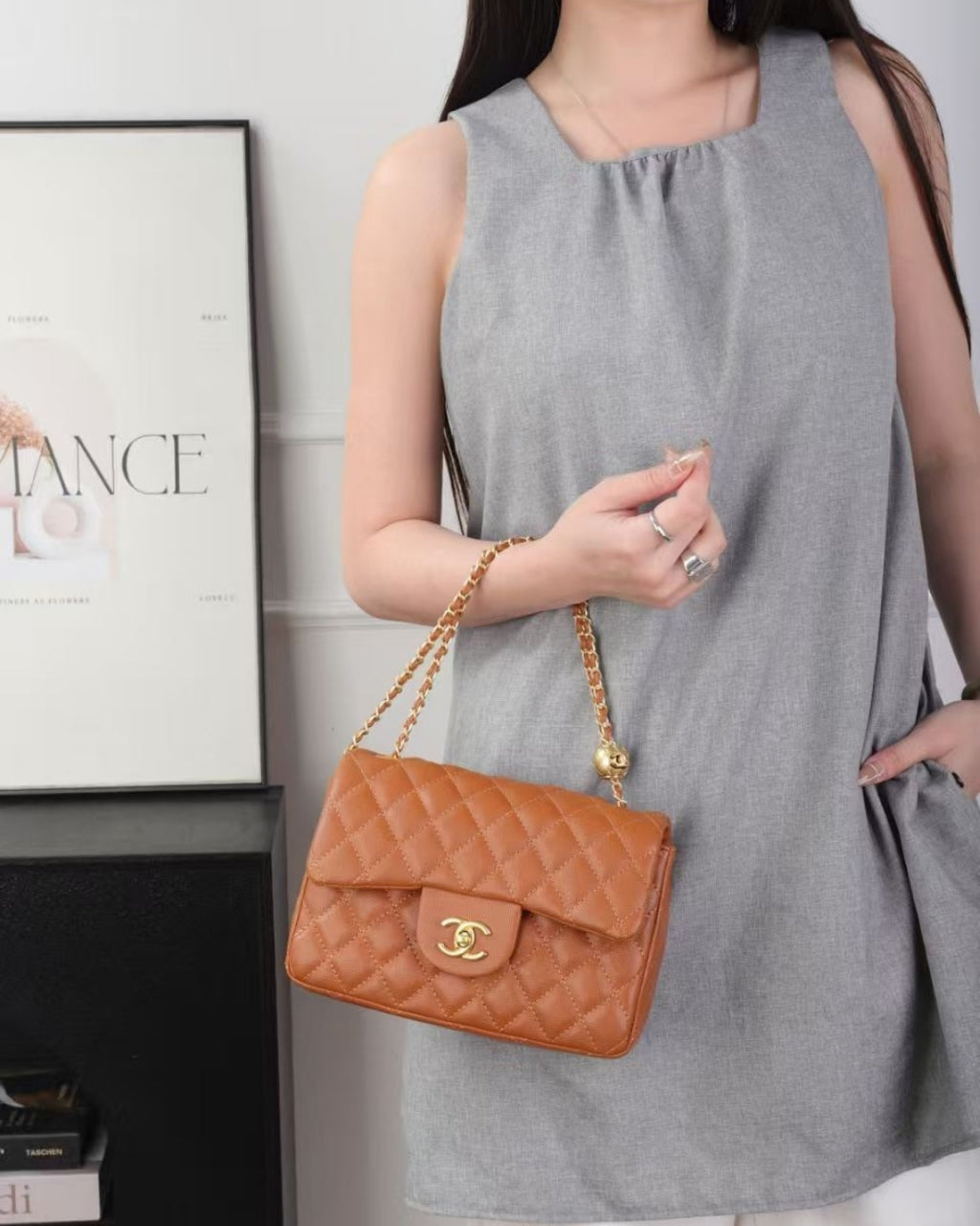 CHANEL Mini Flap 22 cm