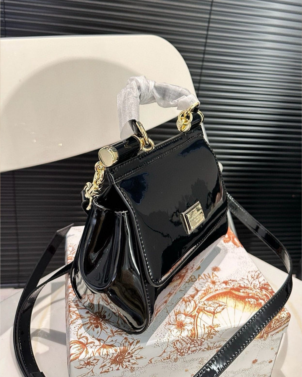 DOLCE & GABBANA Glossy Top Handle Bag 20cm