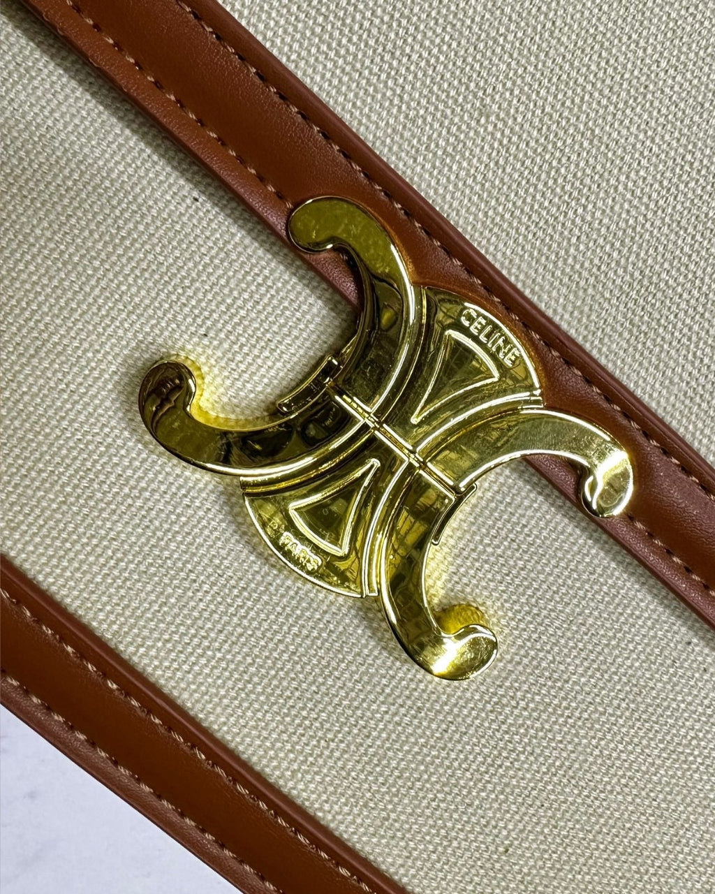 CELINE Triomphe Shoulder Bag 22cm