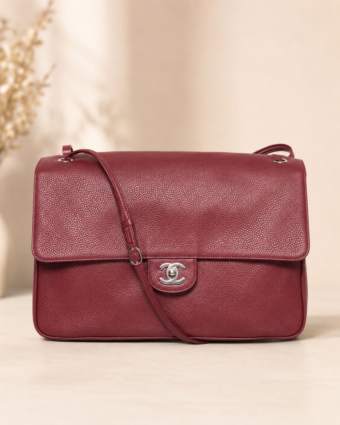 Chanel Maxi Flap Bag 32 cm A+