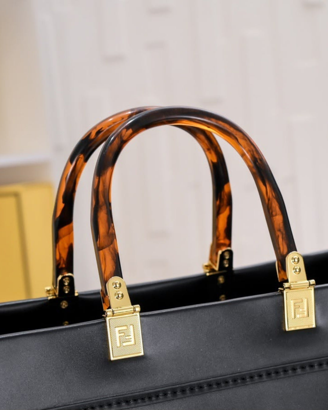 FENDI Peekaboo Tote 38cm