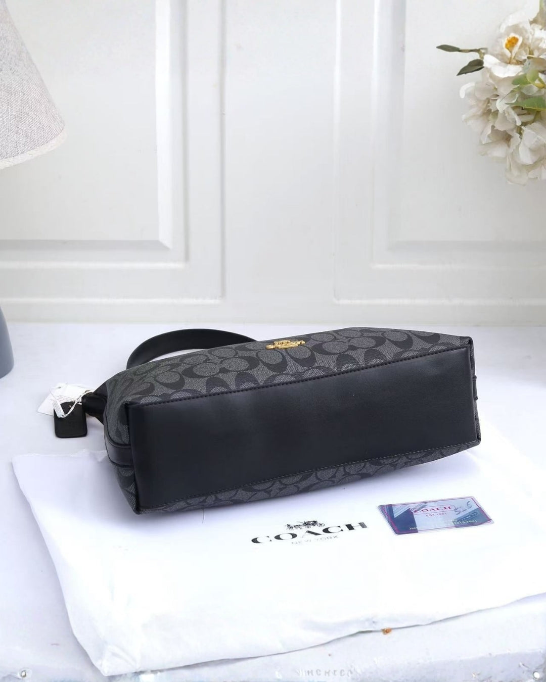 Coach Signature Chain Hobo Shoulder Bag 35cm