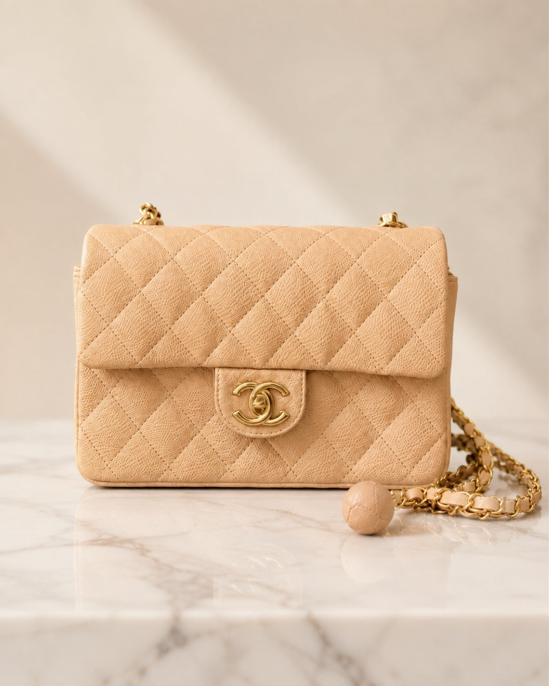 CHANEL Mini Flap 22 cm