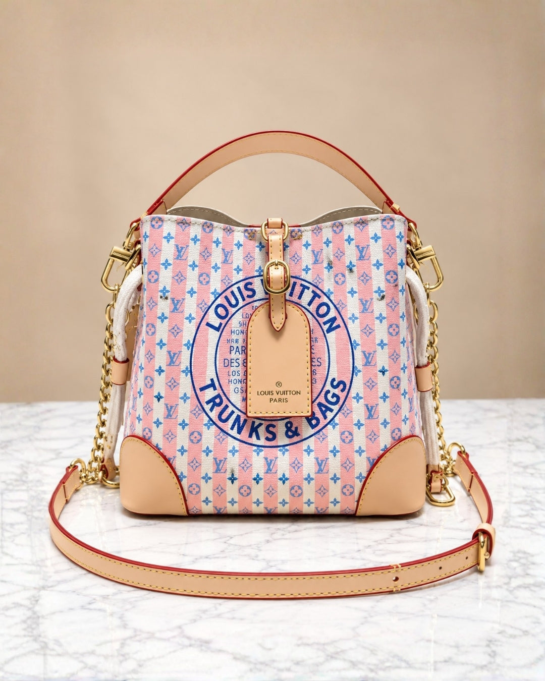 LV  Petite Bucket Bag 22cm
