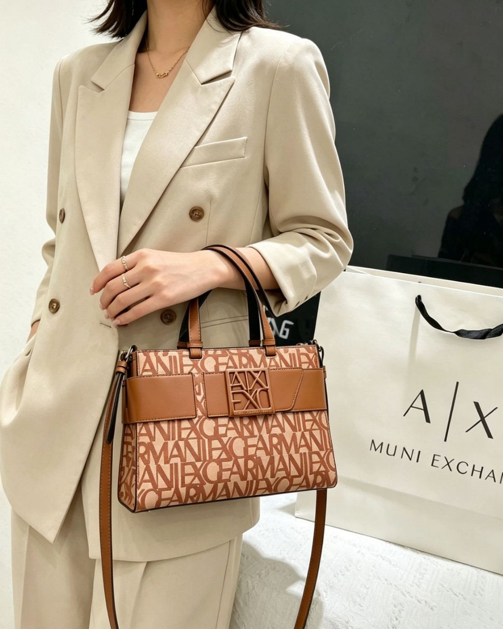 Armani Exchange Structured Tote Bag 32cm A+