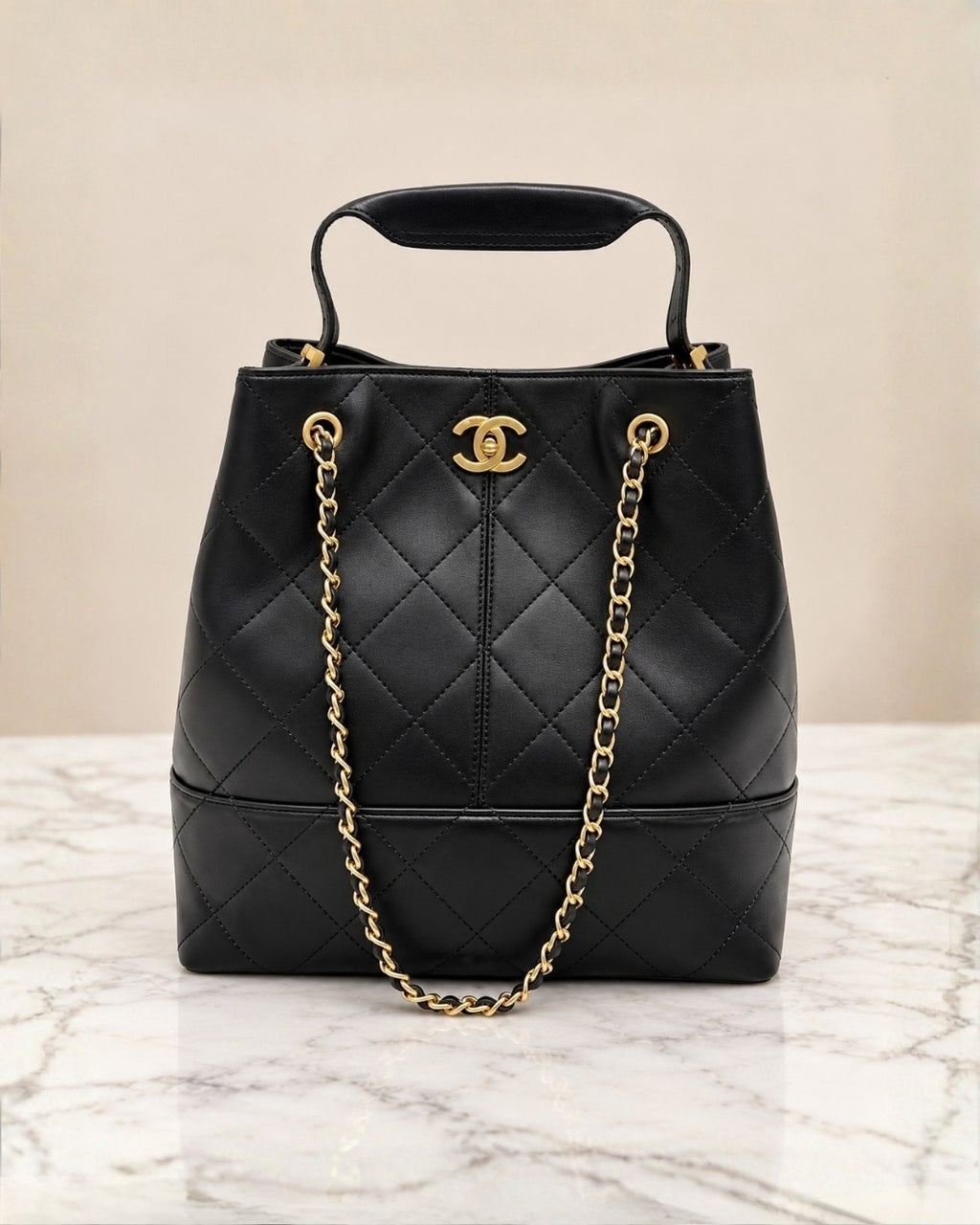 CHANEL Quilted Chain Shoulder Bag 33cm