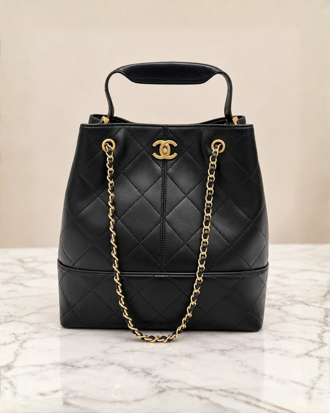 CHANEL Quilted Chain Shoulder Bag 33cm