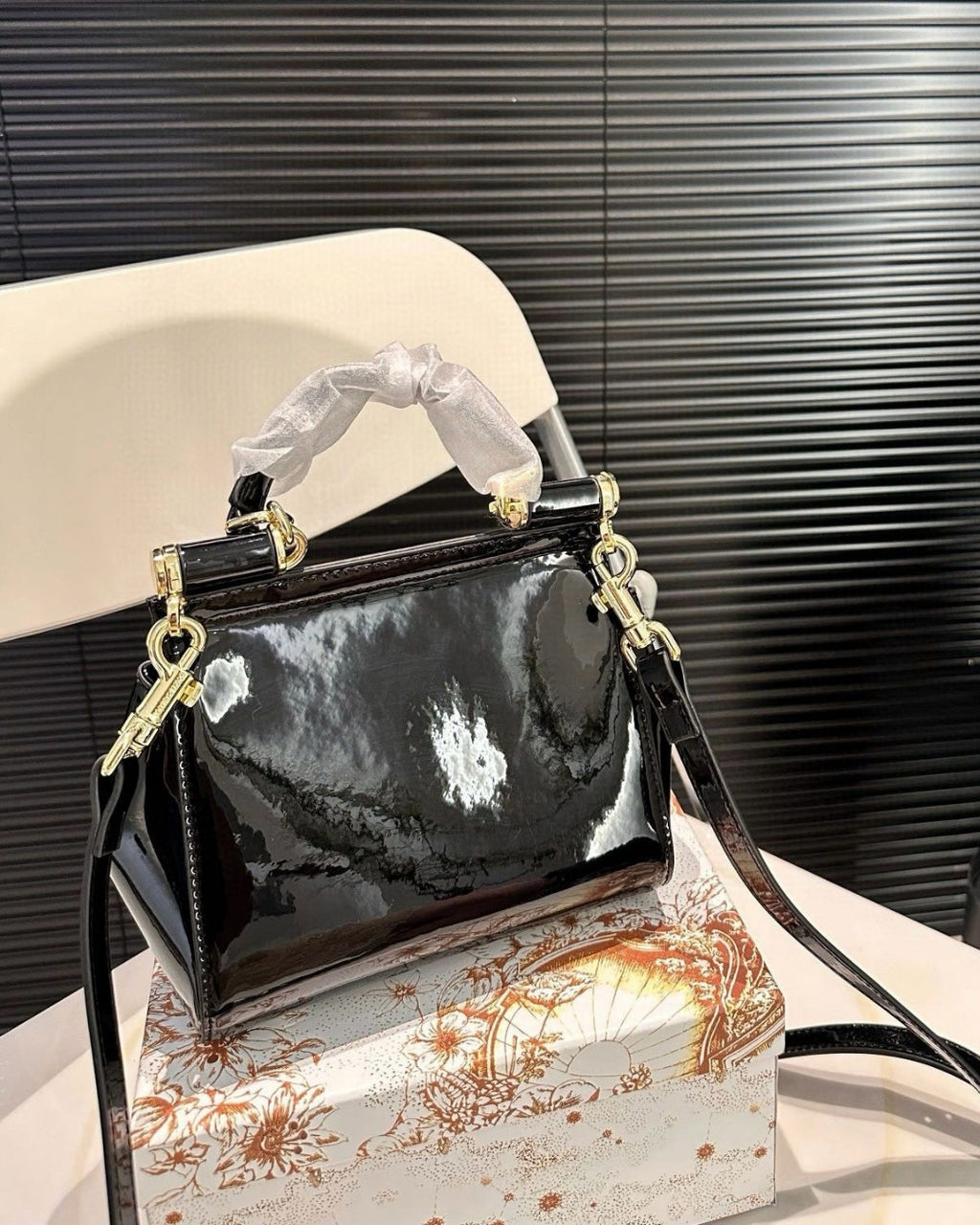 DOLCE & GABBANA Glossy Top Handle Bag 20cm