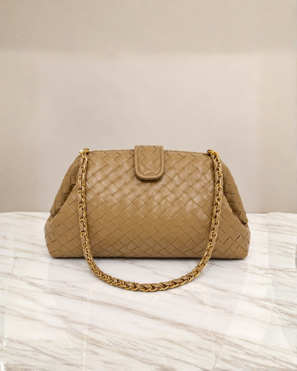 BOTTEGA Woven Clutch Bag 30 cm A+