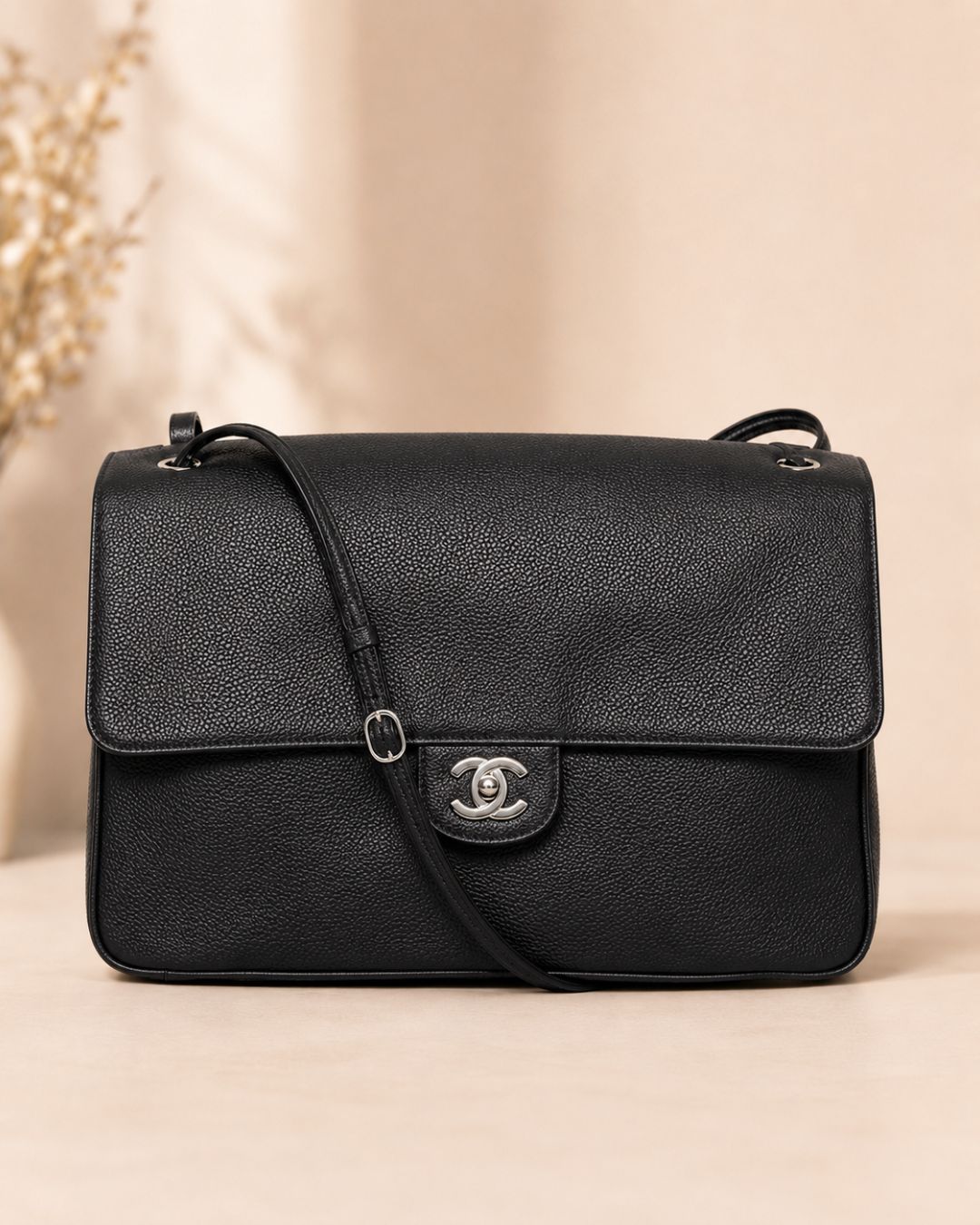 Chanel Maxi Flap Bag 32 cm A+