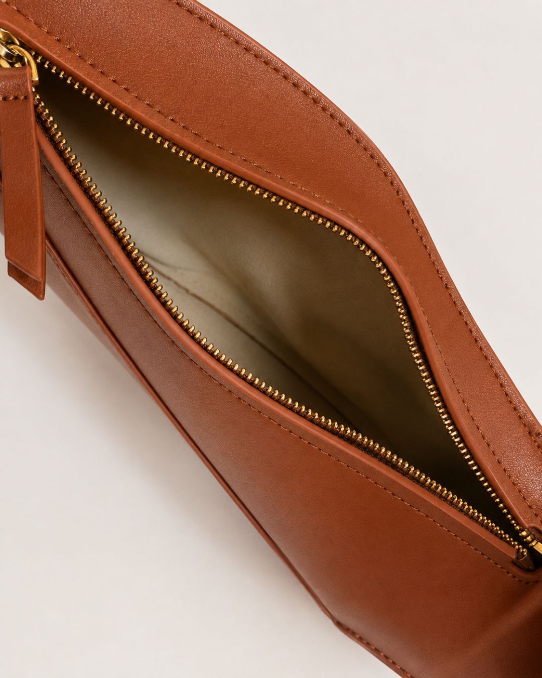 POLÈNE Crescent Sling Crossbody Bag 20cm A+