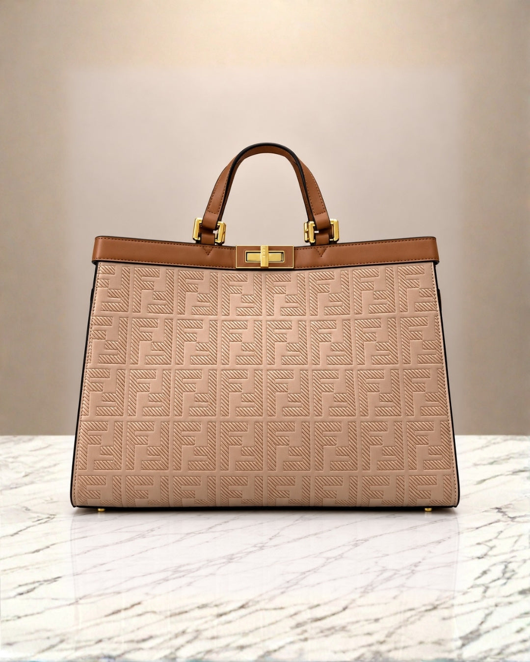 Fendi Peekaboo Tote 42Cm A+