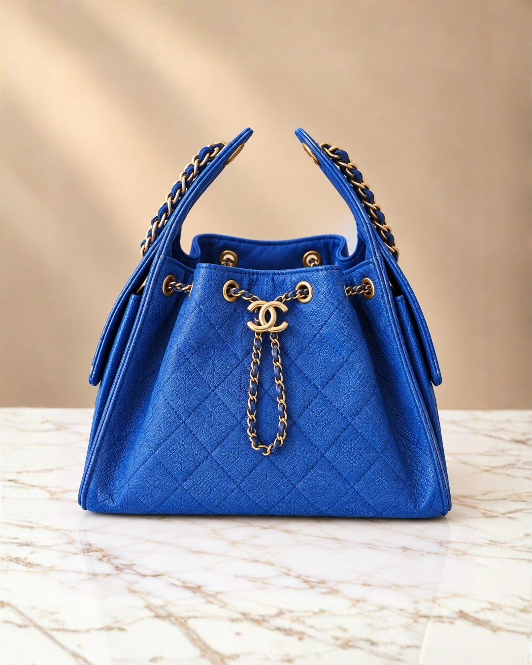 CHANEL 25 Bag Grainy Surface