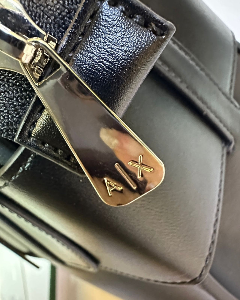 Armani Exchange Structured Tote Bag 32cm A+