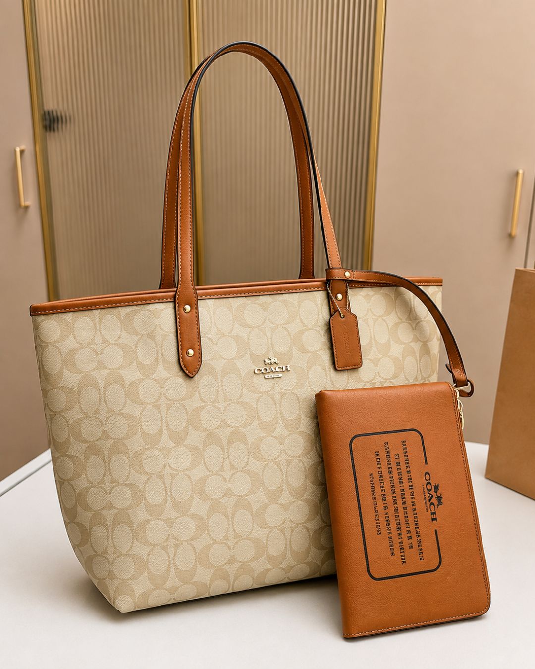 COACH Signature Tote with Pouch 43 cm