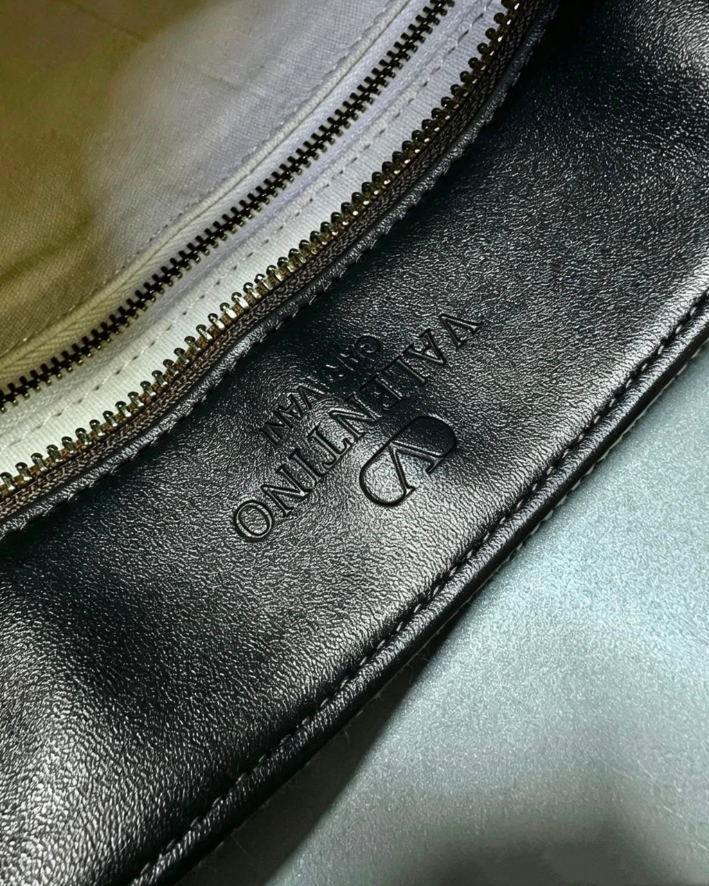 VALENTINO Chain Tote Bag 38cm A+