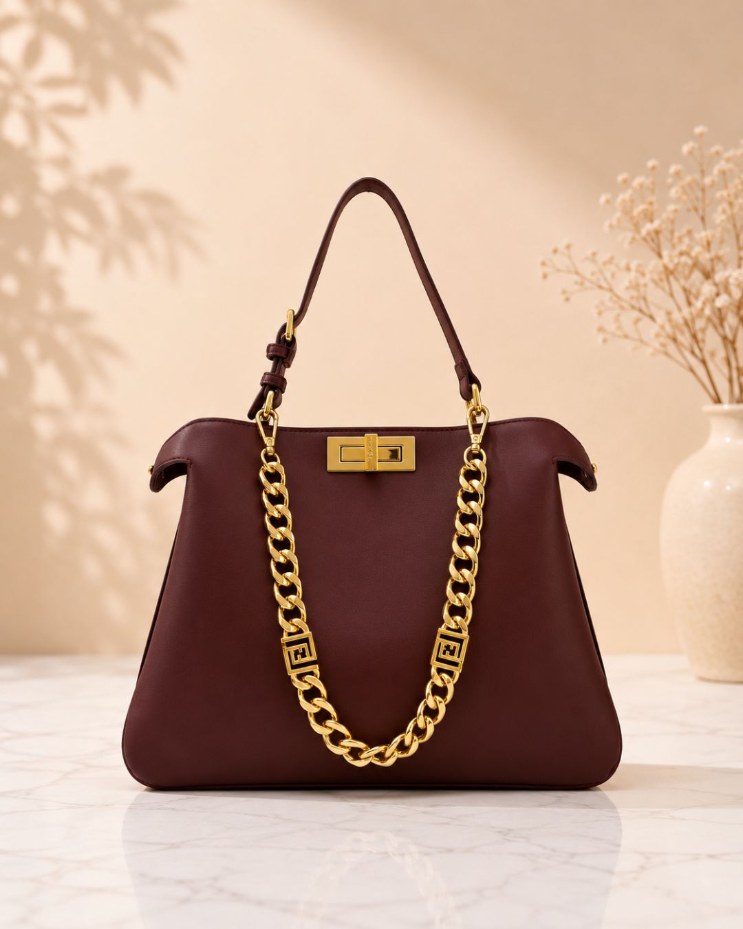 FENDI Peekaboo Style Chain Handbag 33cm A+