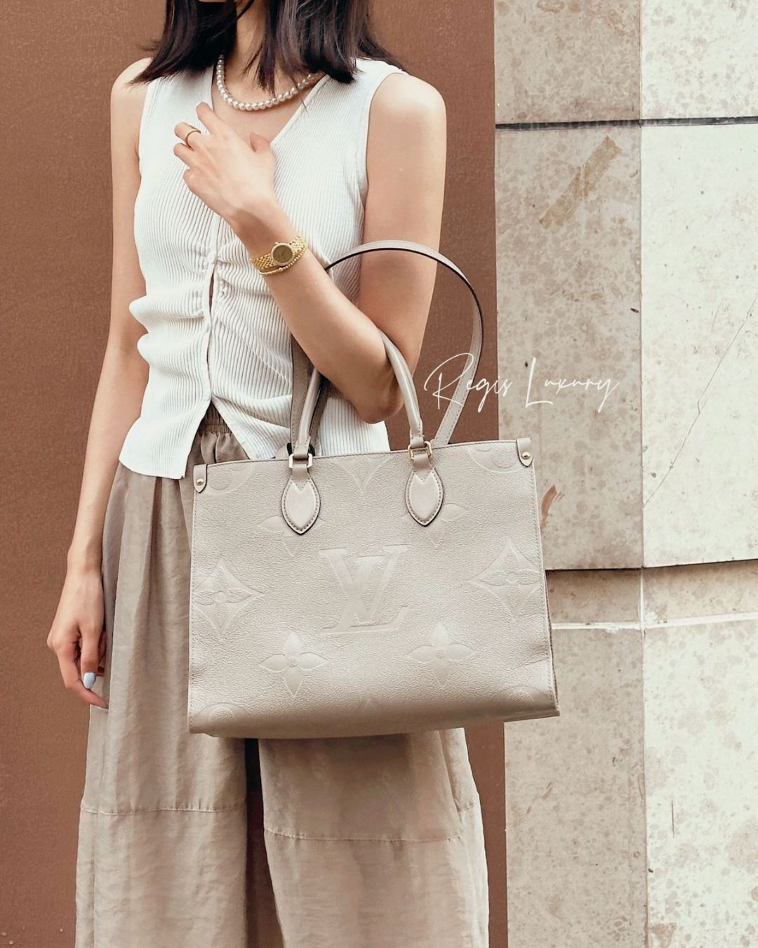 LV OnTheGo 33cm Tote