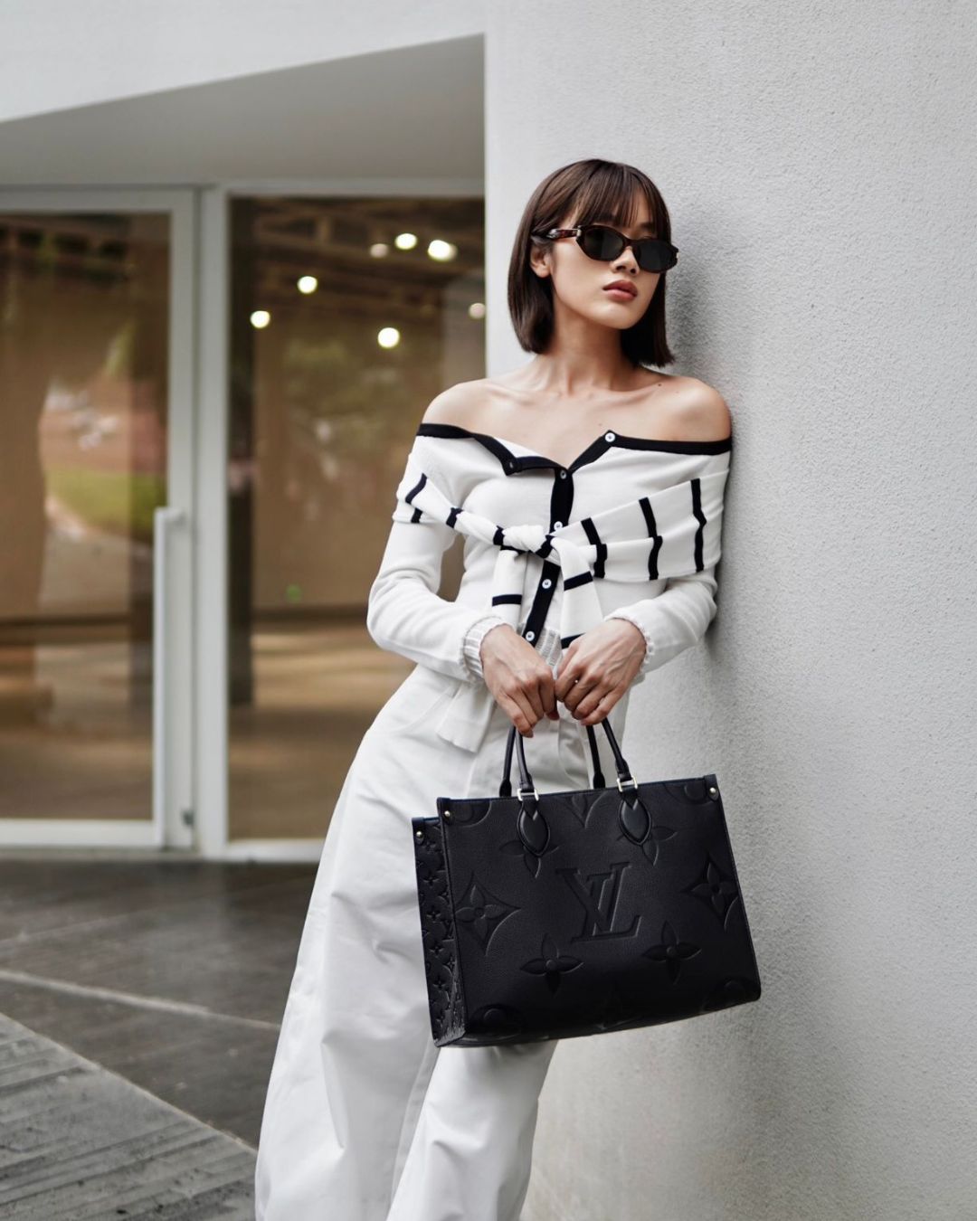 LV OnTheGo 33cm Tote