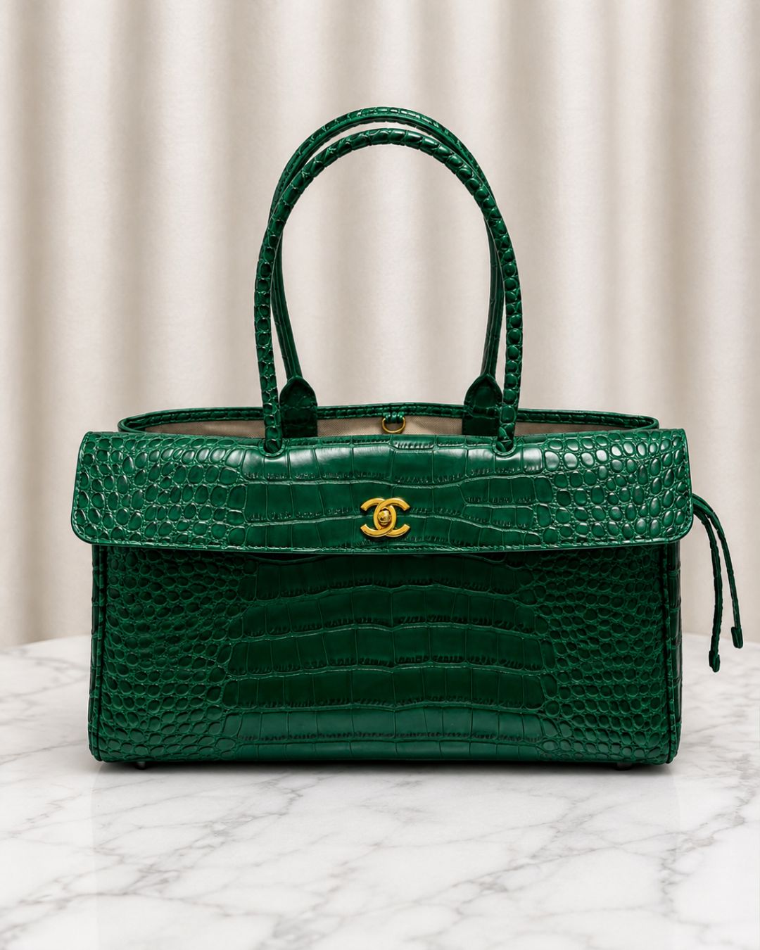 CHANEL Croc Tote 38 cm Master