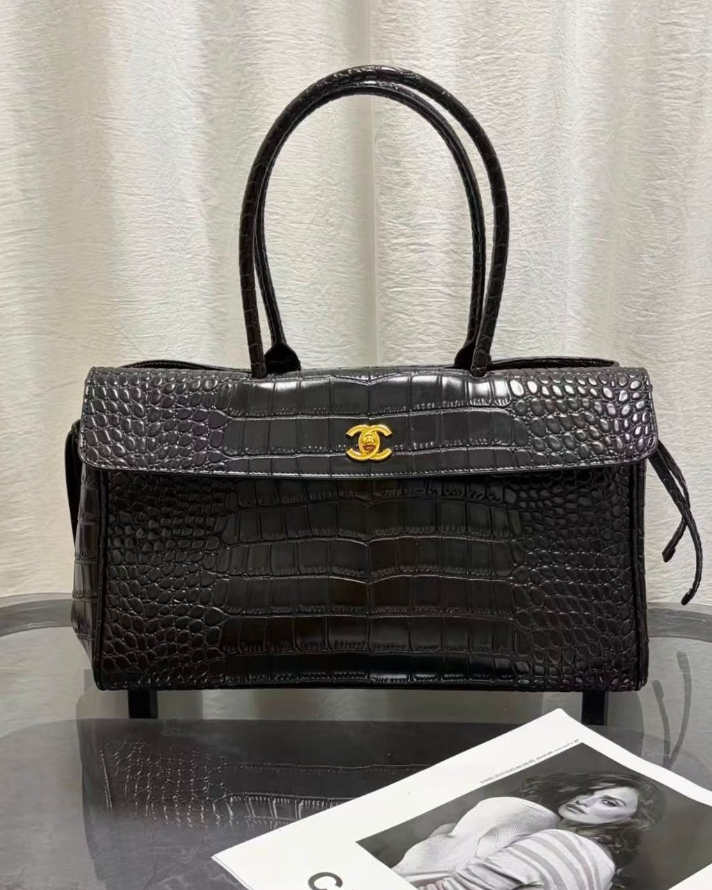 CHANEL Croc Tote 38 cm Master