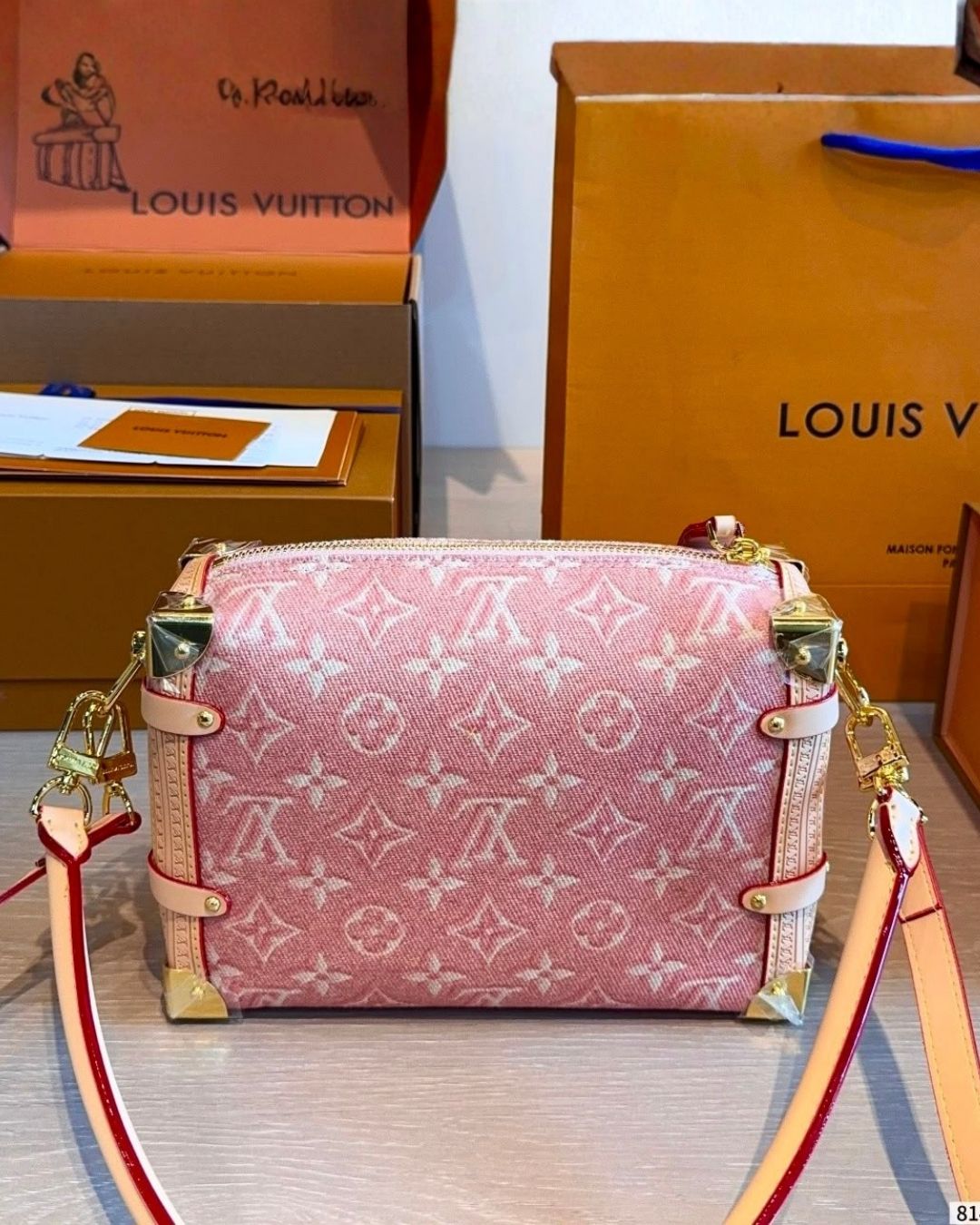 LV Trunk Shoulder Bag 23cm Master