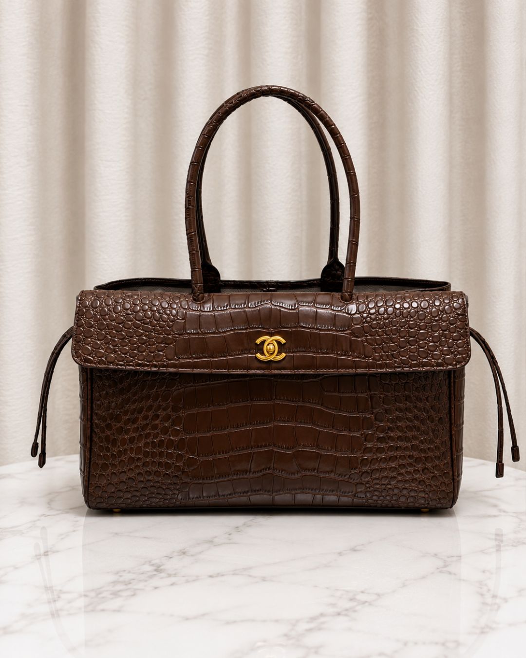 CHANEL Croc Tote 38 cm Master