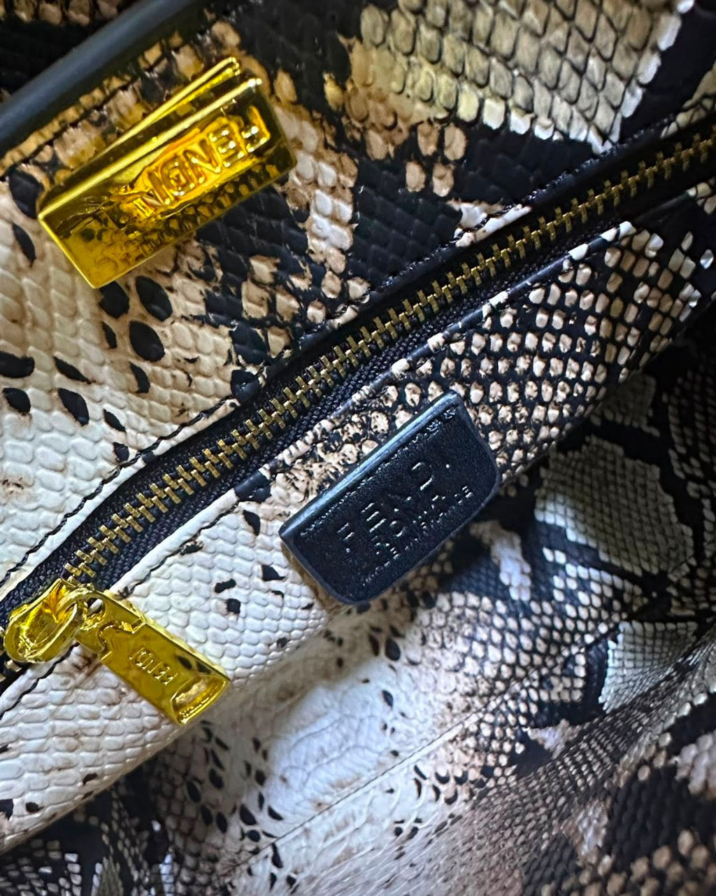 FENDI Python-Embossed Tote 30 cm A+