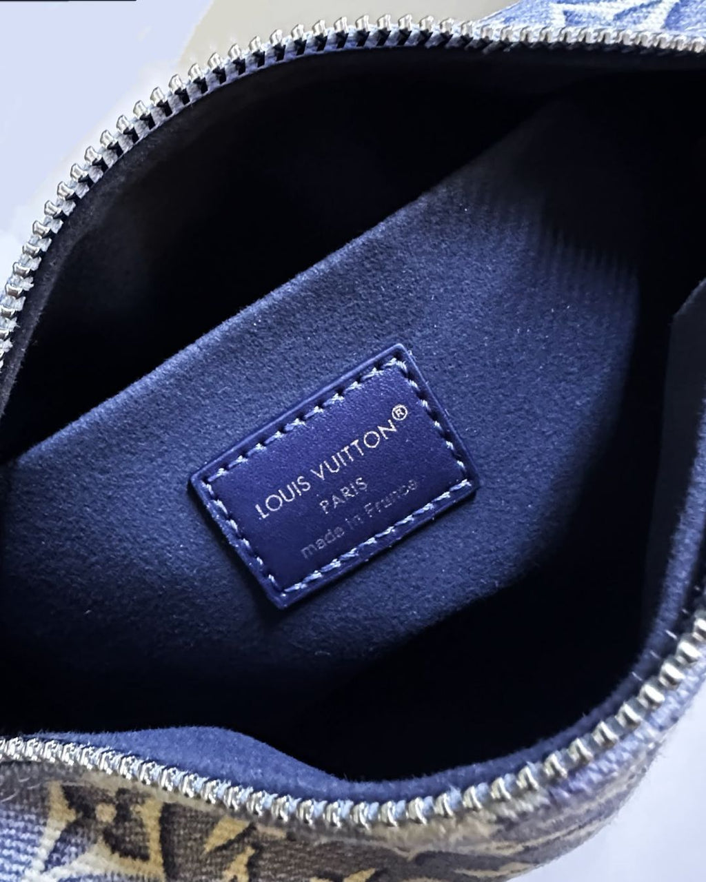LV Trunk Shoulder Bag 23cm Master