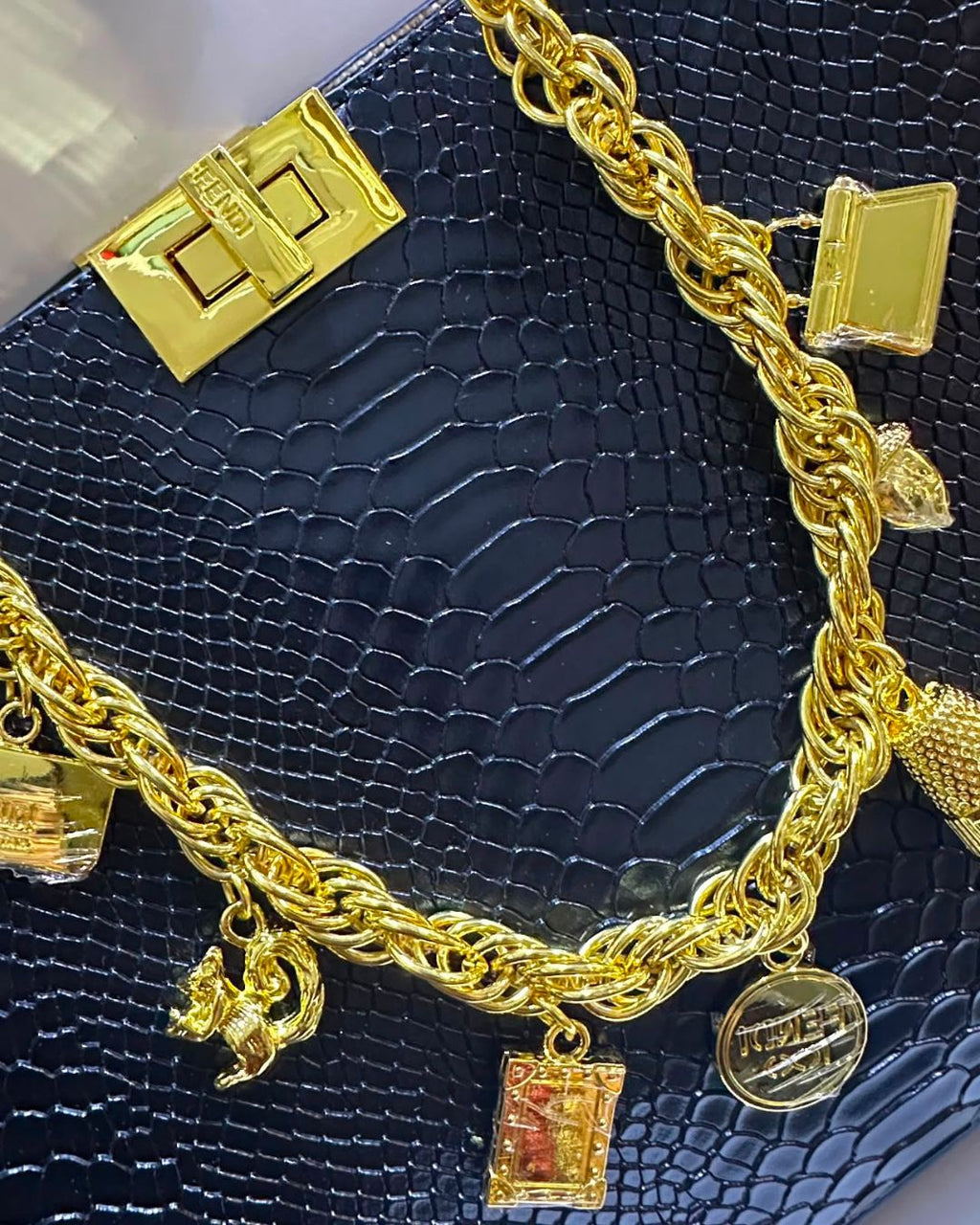 FENDI Python-Embossed Tote 30 cm A+