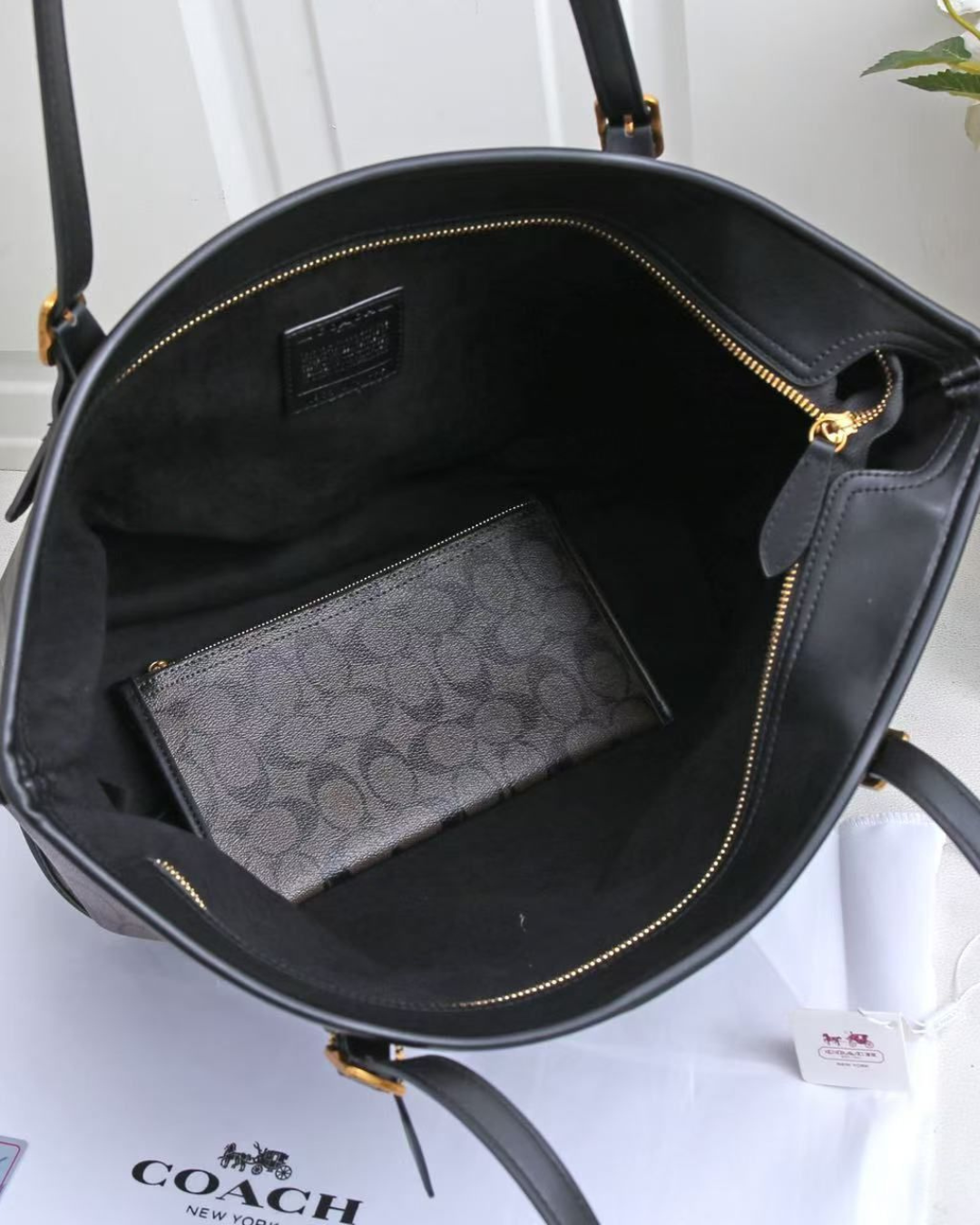 COACH Signature Tote Bag 36cm
