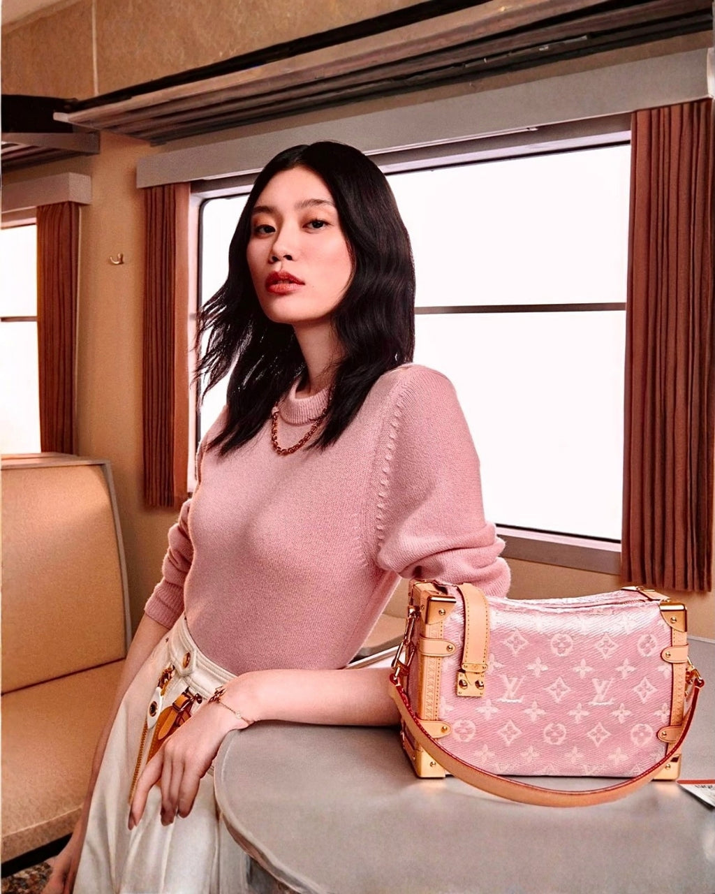 LV Trunk Shoulder Bag 23cm Master
