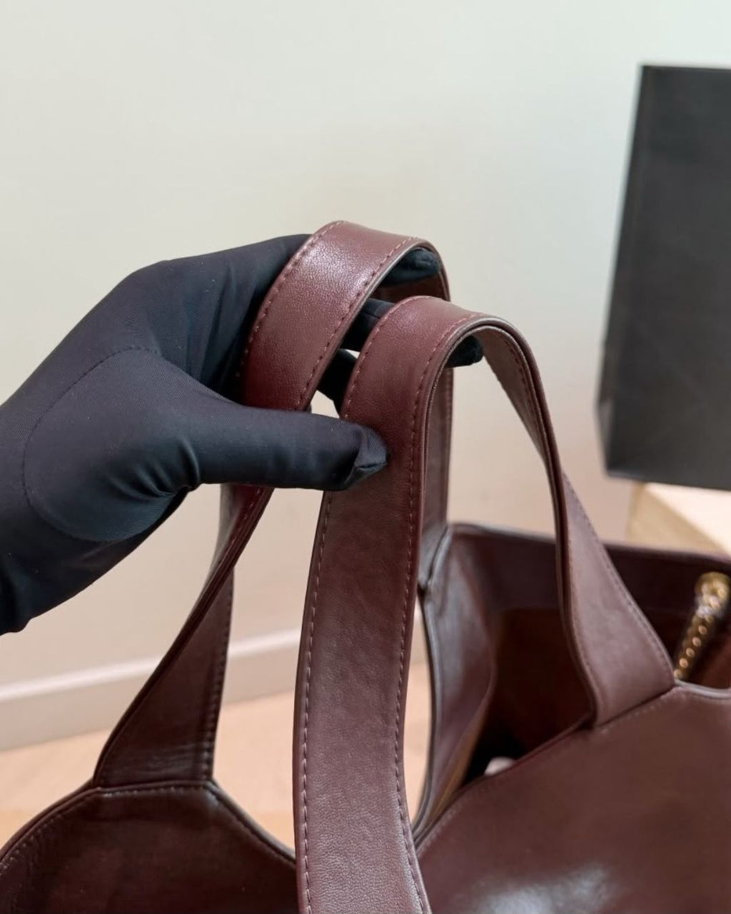 YSL Large Logo Tote Leather 58 cm Master