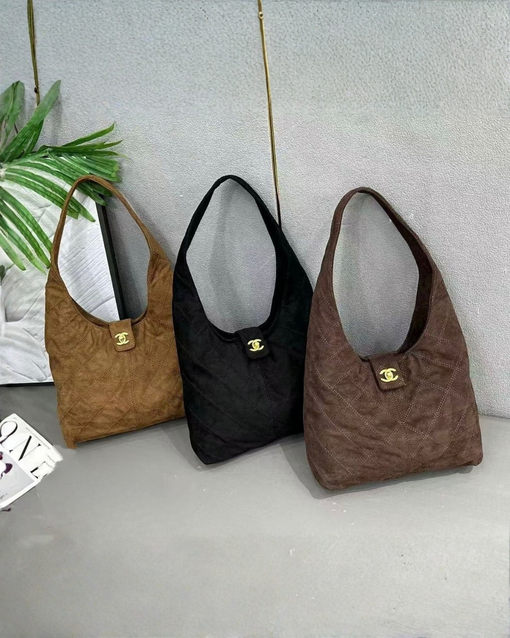 CHANEL Hobo Shoulder Bag 29cm A+