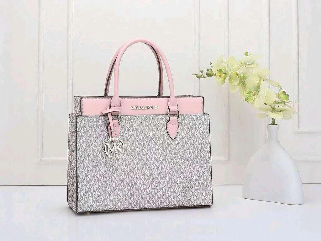 Michael Kors Hope MK Signature Tote — 32 cm | 3 Colors Without Box