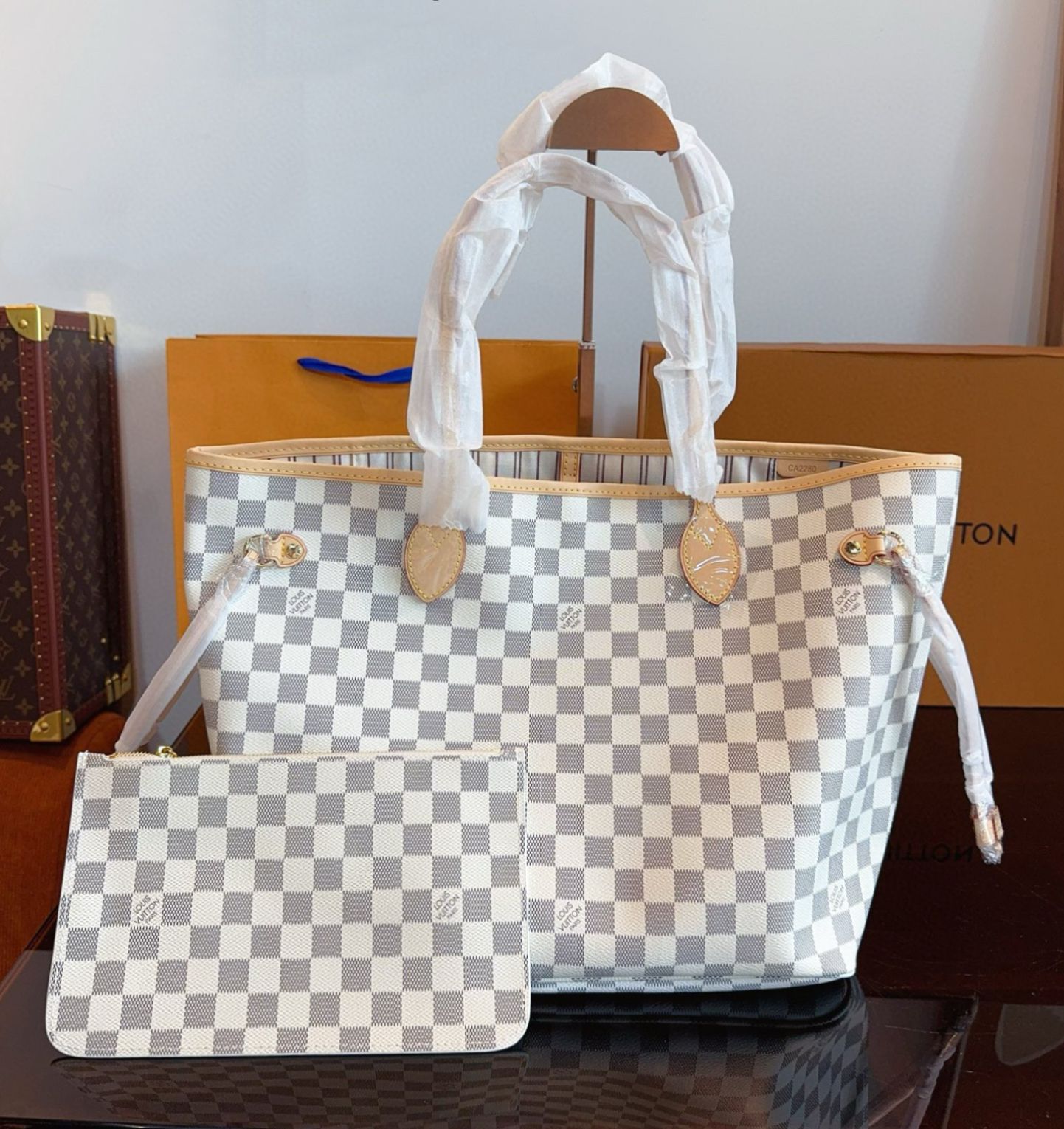 Louis Vuitton Neverfull With Box