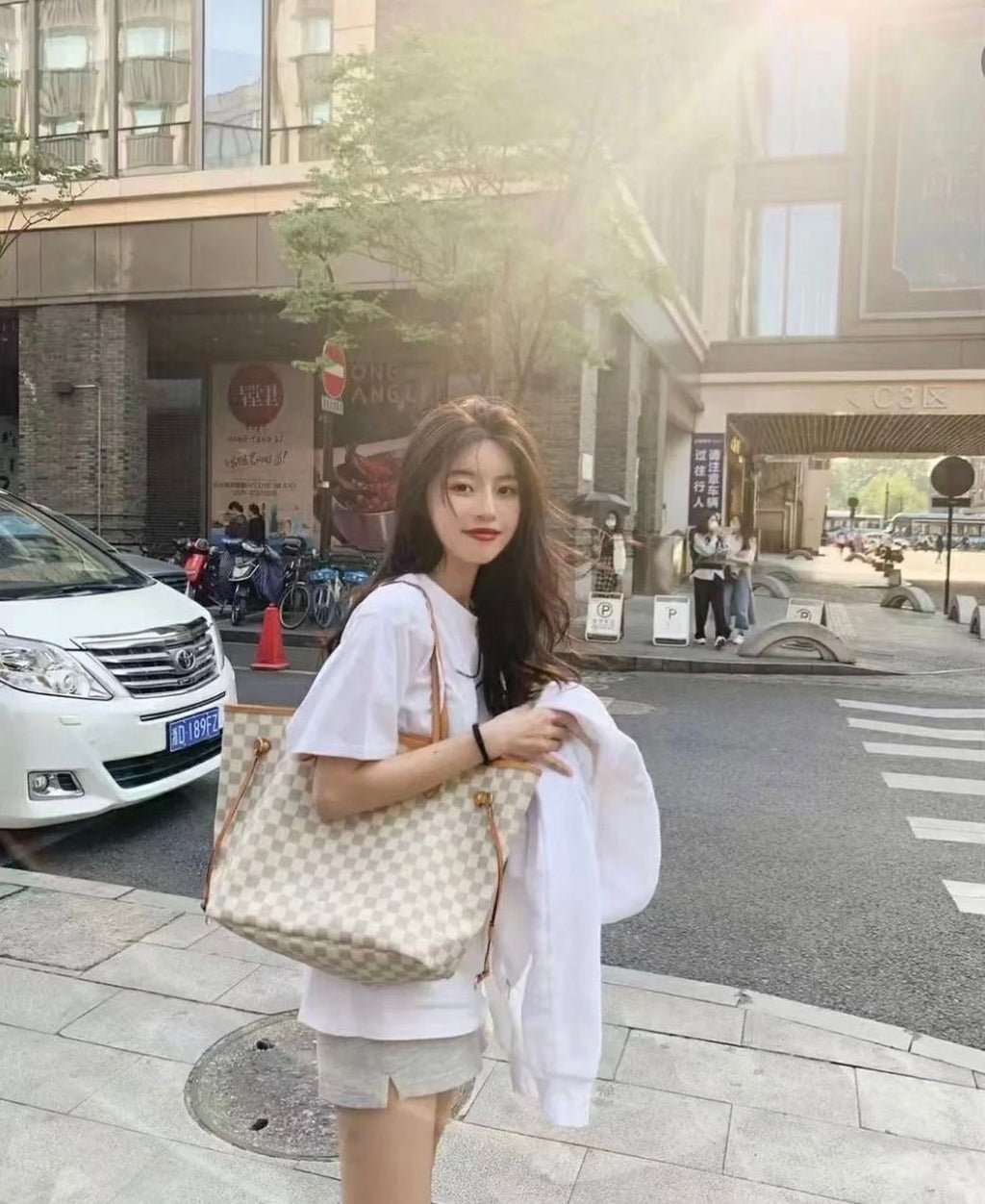 Louis Vuitton Neverfull With Box